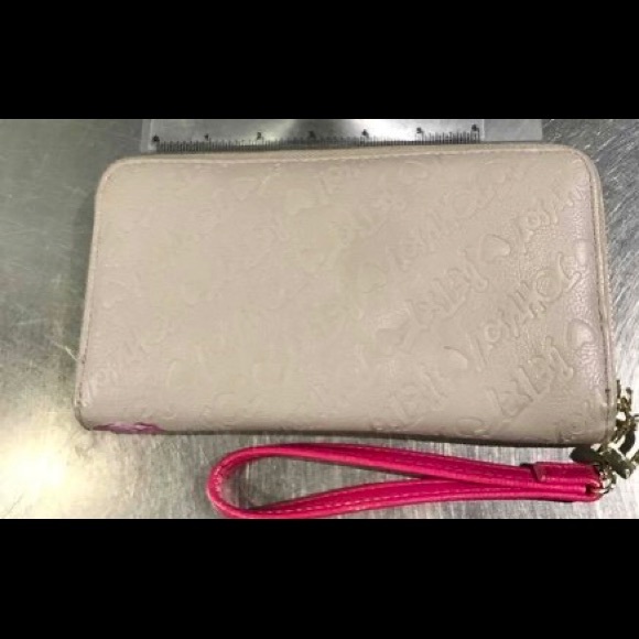 Betsey Johnson Wallet - Picture 7 of 8